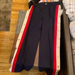 Super cute  authentic Gucci track pants! Great condition